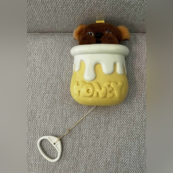 Tomy Bear Crib Pull String Music Box Vintage 1985 Animated Plush Honey
Pot WORKS - Picture 2 of 7